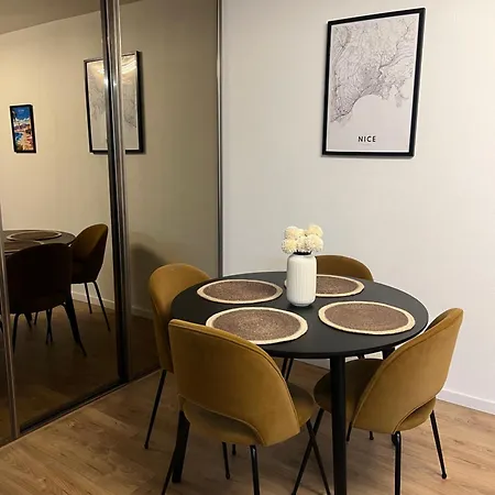 Apartment Olympie, Airport, Train And Tram Station Fully Equipped For 3 Peoples